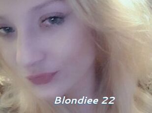 Blondiee_22