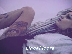 Linda_Moore