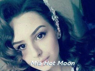 Mia_Hot_Moon