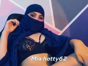 Mia_hotty62