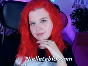 Nielletablossom