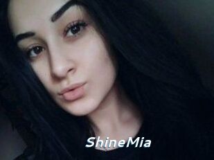 ShineMia